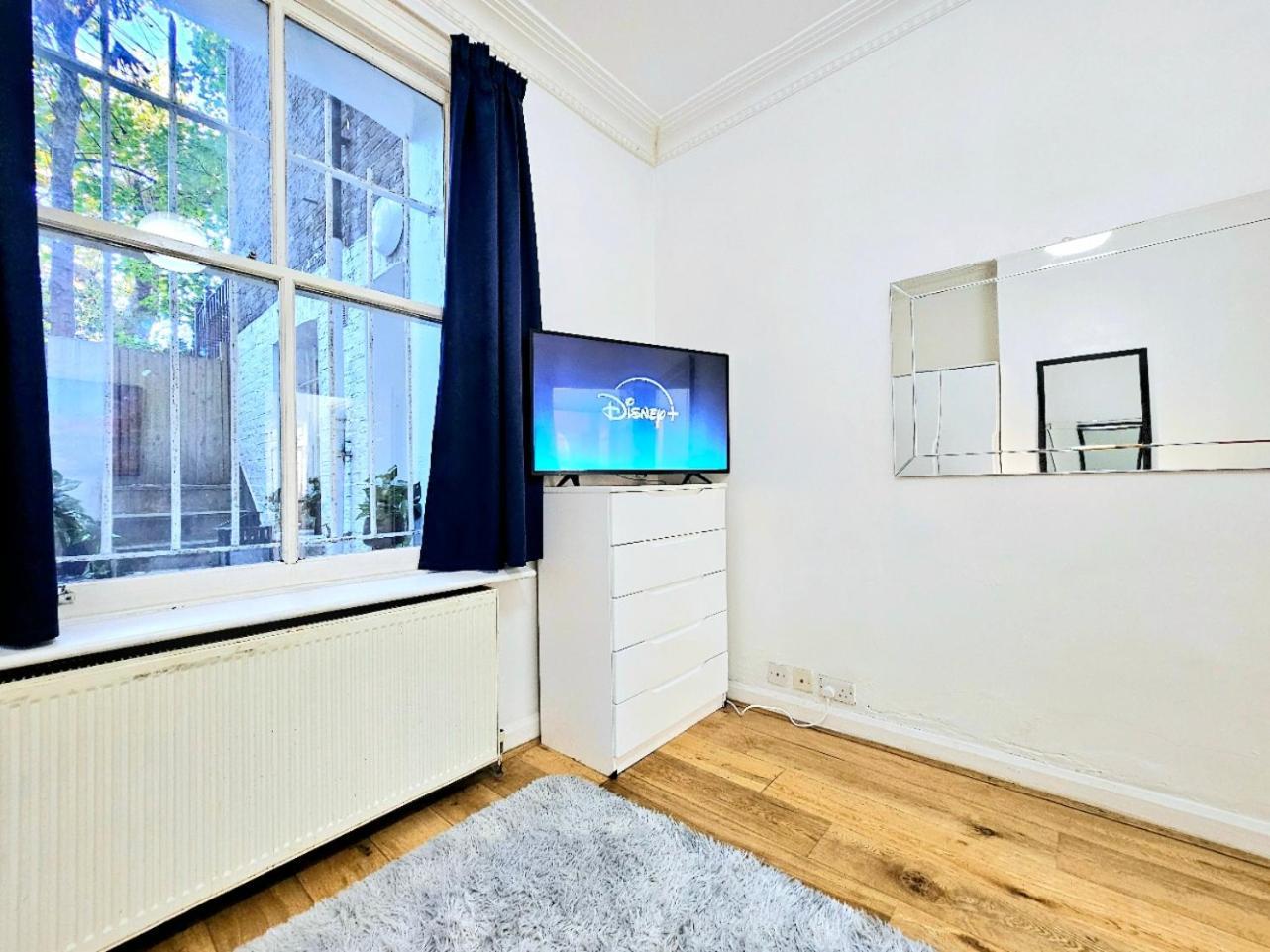 Spacious & Cosy 2 Bedroom Home Plus 2 Sofa-Beds With Private Entrance And Back Patio, 3 Min Walk To Earl'S Court Station Londres Exterior foto